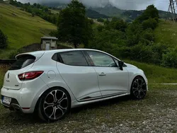 Weiß Gebraucht 2016 Renault Clio IV Trophy Limousine | 15.400 € (Fairer Preis)