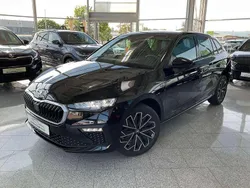 Schwarzmagic perleffekt Gebraucht 2025 Skoda Scala Drive Kleinwagen | 23.390 € (Fairer Preis)