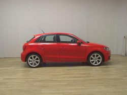 Rot Gebraucht 2015 Audi A1 Sportback Sport Kleinwagen | 6.950 € (Superpreis)