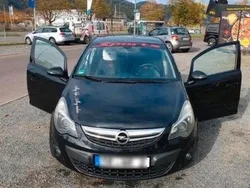 Schwarz Gebraucht 2012 Opel Corsa Kleinwagen | 3.600 € (Fairer Preis)
