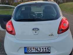 Weiß Gebraucht 2009 Ford Ka Titanium Kleinwagen | 970 € (Guter Preis)