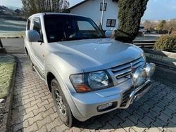 Silber Gebraucht 2002 Mitsubishi Pajero SUV | 8.500 € (Guter Preis)