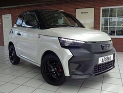 Perlmuttweißmetallic Neu 2025 Ligier JS50 Kleinwagen | 18.787 €