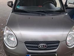 Silber Gebraucht 2009 Kia Picanto Attract Kleinwagen | 1.700 € (Fairer Preis)