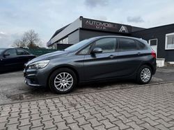 Grau Gebraucht 2016 BMW 218 Active Tourer Advantage Van / Kleinbus | 11.999 € (Fairer Preis)