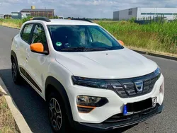 Weiß Gebraucht 2022 Dacia Spring Comfort Plus Kleinwagen | 8.999 € (Guter Preis)