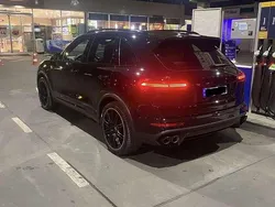 Schwarz Gebraucht 2015 Porsche Cayenne SUV | 29.000 € (Fairer Preis)