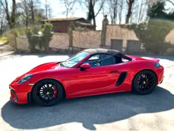 Rot Gebraucht 2022 Porsche 718 Spyder Cabrio | 99.000 €