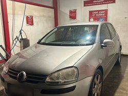 Silber Gebraucht 2005 VW Golf V Kleinwagen | 4.999 € (Etwas zu teuer)