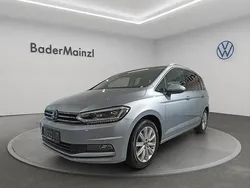 Silber Gebraucht 2024 VW Touran Highline Van / Kleinbus | 36.530 € (Fairer Preis)