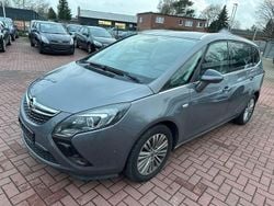 Grau Gebraucht 2016 Opel Zafira Tourer Innovation Van / Kleinbus | 11.500 € (Fairer Preis)