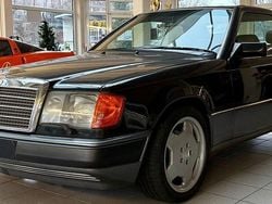 Schwarz Gebraucht 1992 Mercedes 230 Coupé | 14.250 €