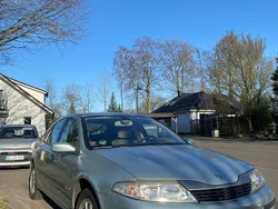 Grau Gebraucht 2001 Renault Laguna II Limousine | 1.849 €