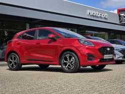 Rot Neu 2025 Ford Puma Gen-E ST-Line SUV | 24.975 €