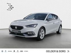 "nevada" weiss Gebraucht 2025 Seat Leon FR Limousine | 27.490 € (Superpreis)
