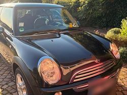 Schwarz Gebraucht 2005 Mini ONE Kleinwagen | 2.500 € (Fairer Preis)