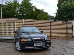 Schwarz Gebraucht 2002 BMW 330 Cabriolet Performance Cabrio | 13.750 € (Fairer Preis)