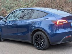 Blau Gebraucht 2022 Tesla Model Y SUV | 31.500 €