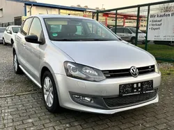 Silber Gebraucht 2011 VW Polo Style Kleinwagen | 4.500 €