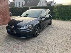 Grau Gebraucht 2015 VW Golf GTD Limousine | 14.900 € (Etwas zu teuer)