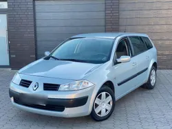 Grau Gebraucht 2004 Renault Mégane GrandTour Kombi | 1.500 € (Fairer Preis)