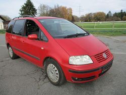 Rot Gebraucht 2003 VW Sharan Van / Kleinbus | 1.800 € (Superpreis)