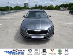 Grau Gebraucht 2024 Skoda Octavia Style Limousine | 32.900 € (Etwas zu teuer)
