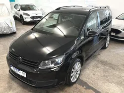 Schwarz Gebraucht 2010 VW Touran Van / Kleinbus | 5.990 € (Etwas zu teuer)