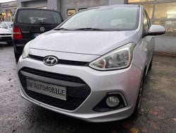 Silber Gebraucht 2015 Hyundai i10 Edition Kleinwagen | 4.750 € (Superpreis)