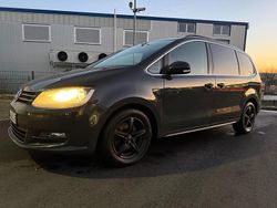 Grau Gebraucht 2013 VW Sharan Van / Kleinbus | 10.700 € (Guter Preis)