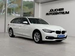 Weiß Gebraucht 2017 BMW 320 Advantage Kombi | 11.990 € (Superpreis)