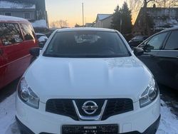 Weiß Gebraucht 2013 Nissan Qashqai Tekna SUV | 5.500 €