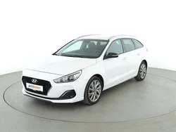 Weiß Gebraucht 2018 Hyundai i30 Passion Plus Kombi | 13.630 € (Fairer Preis)