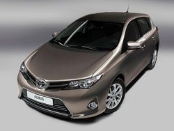 Avantgarde bronze metallic Gebraucht 2013 Toyota Auris Hybrid Edition Limousine | 9.990 € (Guter Preis)