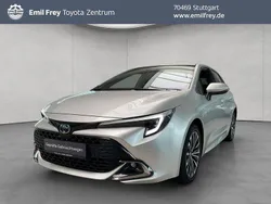 Cosmicsilber metallic Gebraucht 2023 Toyota Corolla Team Limousine | 25.450 € (Fairer Preis)