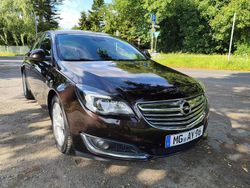 Braun Gebraucht 2014 Opel Insignia Limousine | 8.600 € (Teuer)