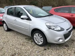Grau Gebraucht 2010 Renault Clio III Dynamique Limousine | 6.890 €