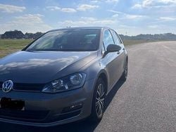 Grau Gebraucht 2016 VW Golf VII Allstar Limousine | 9.900 € (Guter Preis)
