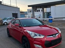 Rot Gebraucht 2012 Hyundai Veloster Style Coupé | 4.900 € (Etwas zu teuer)