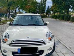 Weiß Gebraucht 2011 Mini Clubman Kombi | 4.500 €