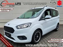 Weiss Gebraucht 2019 Ford Tourneo Courier Trend Van / Kleinbus | 10.990 € (Etwas zu teuer)
