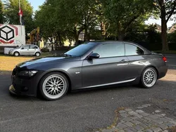 Grau Gebraucht 2008 BMW 325 Cabriolet Cabrio | 16.500 €