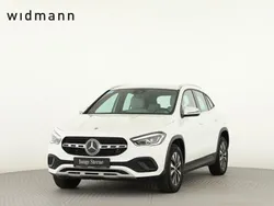 Unilack polarweiß Gebraucht 2021 Mercedes GLA200 Style SUV | 29.850 € (Guter Preis)