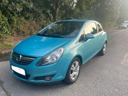 Blau Gebraucht 2010 Opel Corsa Edition Kleinwagen | 2.000 € (Fairer Preis)