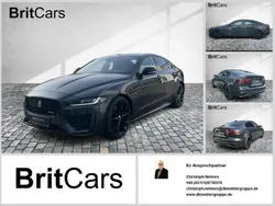 Carpathian grey Gebraucht 2024 Jaguar XE R-Dynamic Limousine | 46.950 €
