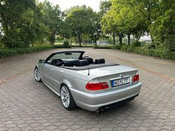 Silber Gebraucht 2004 BMW 325 Cabriolet M Sport Cabrio | 11.950 € (Fairer Preis)