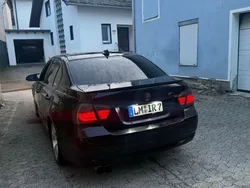 Schwarz Gebraucht 2005 BMW 320 Sport Line Limousine | 6.500 €