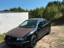 Schwarz Gebraucht 2003 Seat Toledo Limousine | 1.000 € (Teuer)