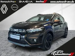 Schwarz Neu 2025 Dacia Sandero Extreme Kleinwagen | 20.990 € (Etwas zu teuer)