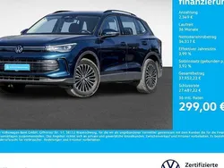 Blau Gebraucht 2024 VW Tiguan Life SUV | 36.666 € (Guter Preis)